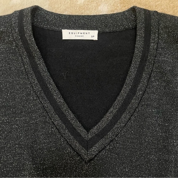 Equipment Femme grey sparkle long sleeve V-neck sweater women’s size small - Picture 4 of 7